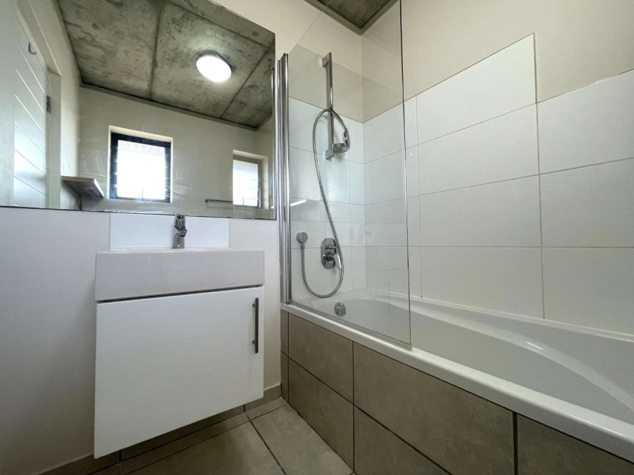 To Let 2 Bedroom Property for Rent in Milnerton Western Cape